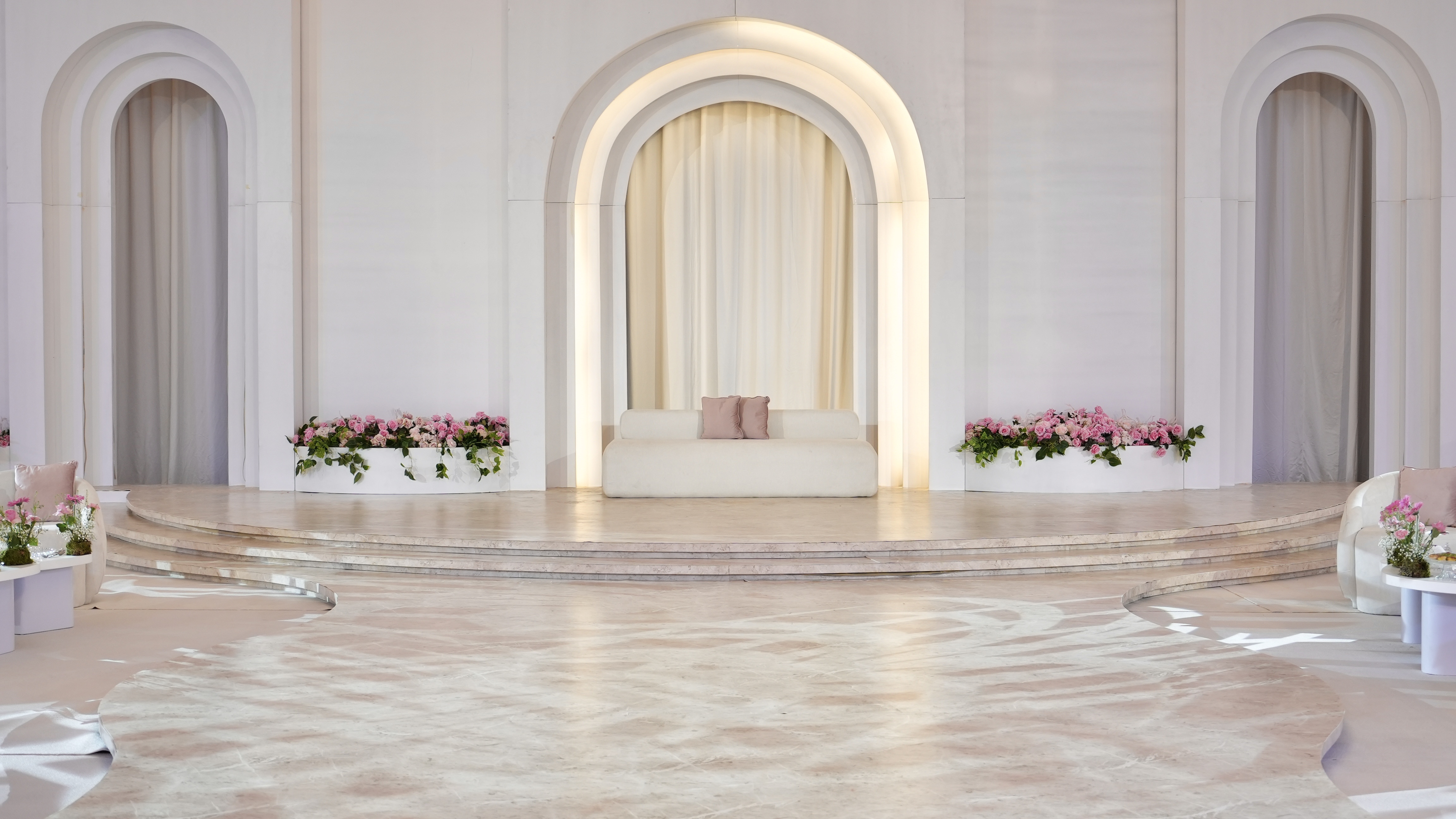 الخلفيات والتصاميم الخاصة